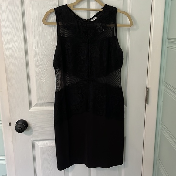 Little black dress - Picture 4 of 4